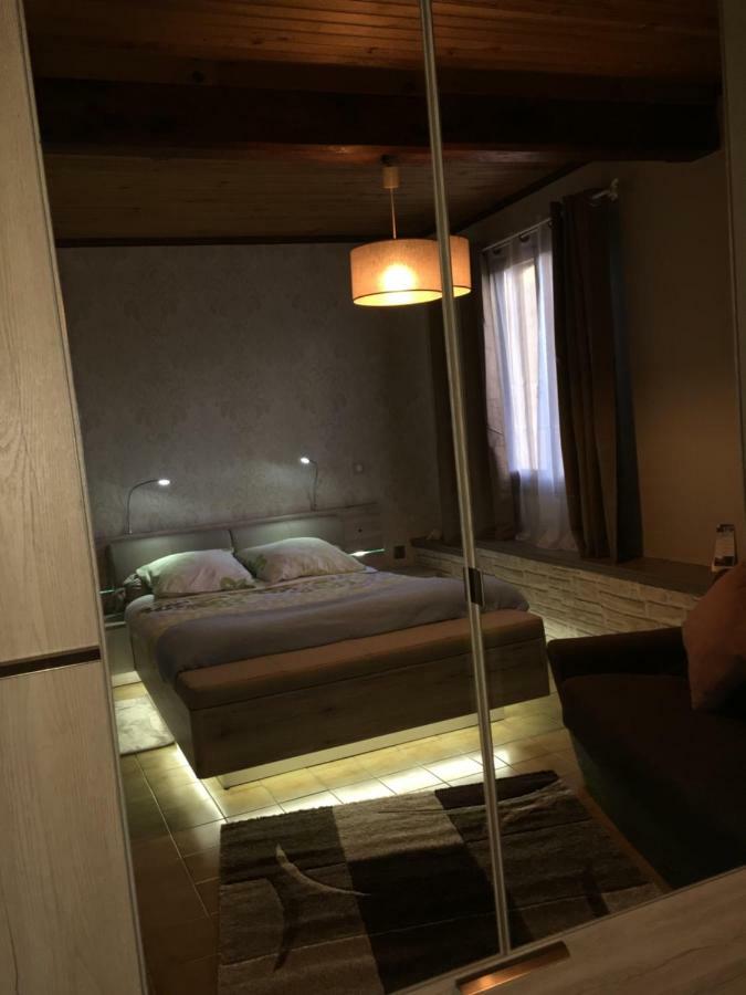 Domaine Jeanne D'Arc Bed & Breakfast Valhuon ภายนอก รูปภาพ