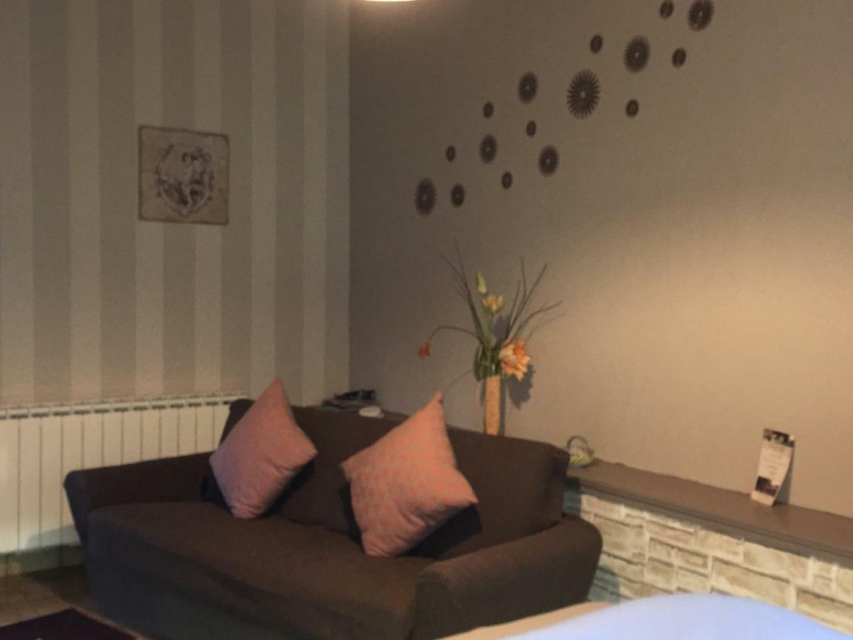 Domaine Jeanne D'Arc Bed & Breakfast Valhuon ภายนอก รูปภาพ